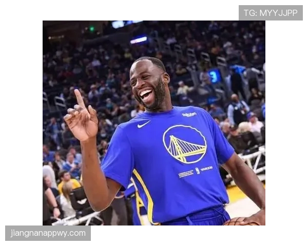 格林挡拆为库里制造投篮机会 助攻占比胜上季