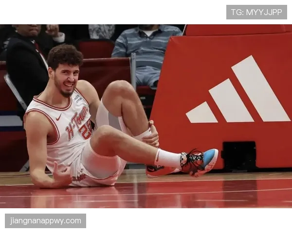 申京挡拆组织不如约基奇但低位更具杀伤力