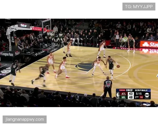 米德尔顿三分命中率提升显著 拉开与队友得分差距